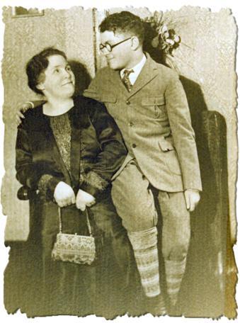Aaron Tessler's Bar Mitzvah photo with his mother Toiba